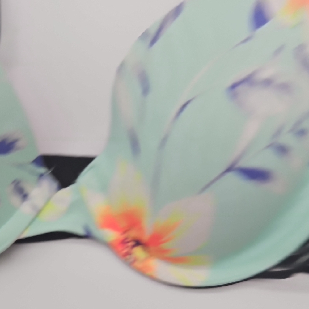 Victoria's Secret Mint Floral Bra with Black Straps Wear Everywhere T-shirt - Picture 3 of 11